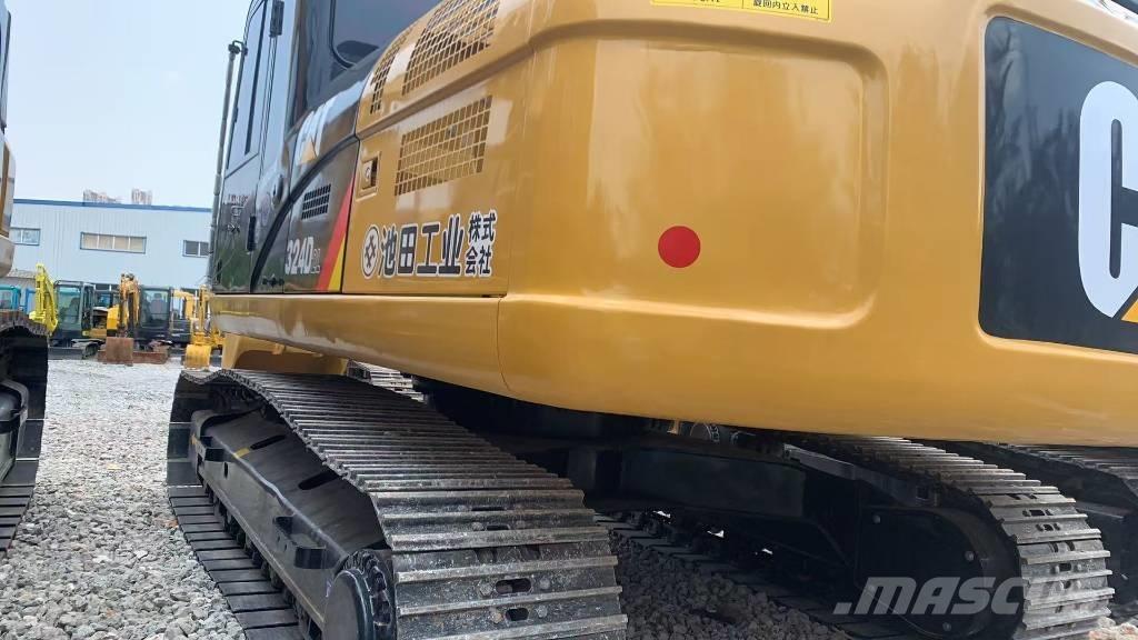 CAT 324 D L Pelle sur chenilles