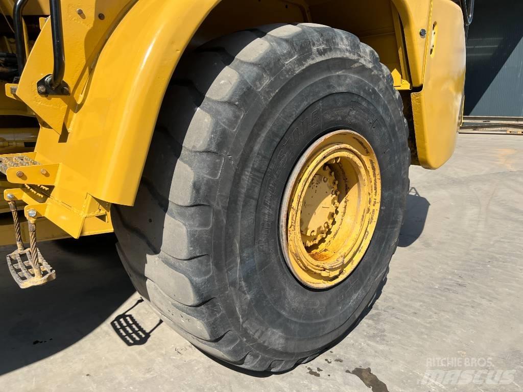 CAT 740 Water Truck Camion citerne à eau