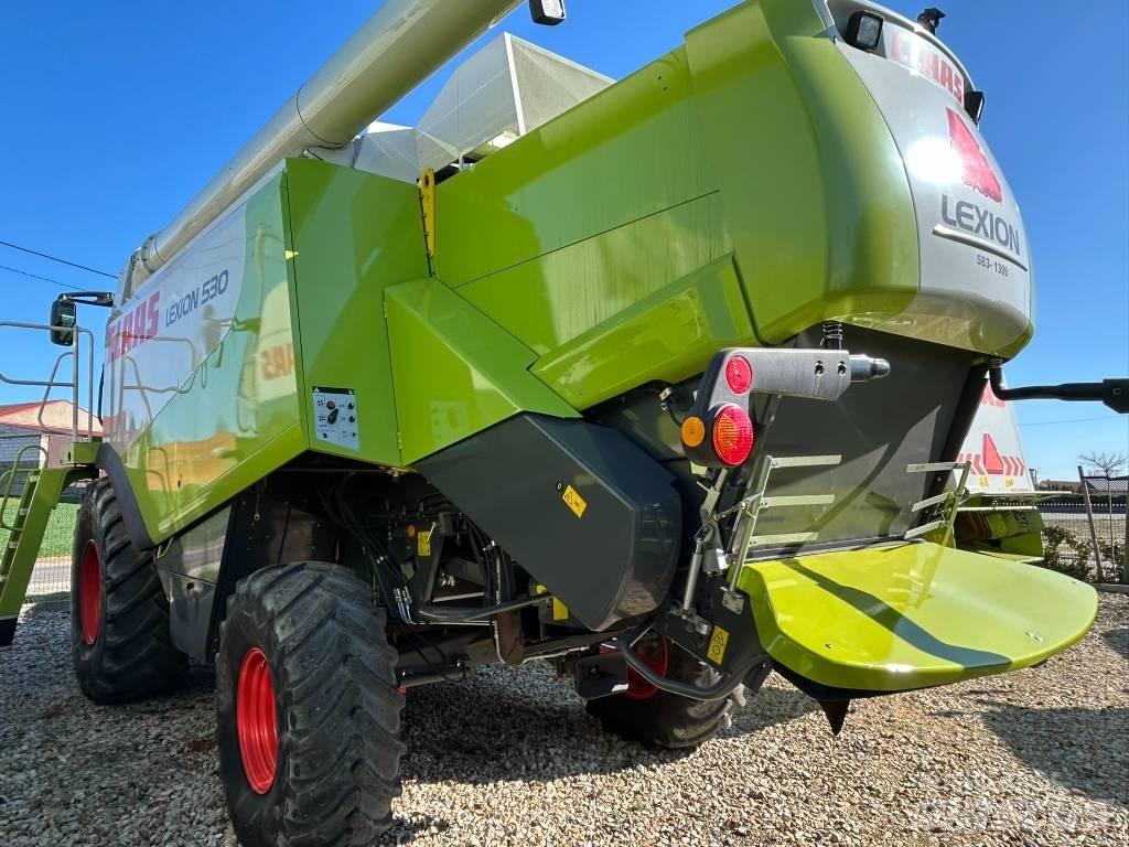 CLAAS Lexion 530 Moissonneuse batteuse