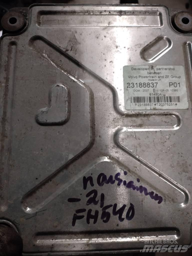 Volvo Moottori ecu Electronique