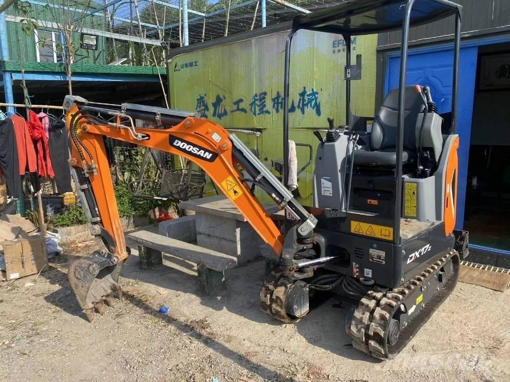 Doosan DX 17 Mini pelle < 7t
