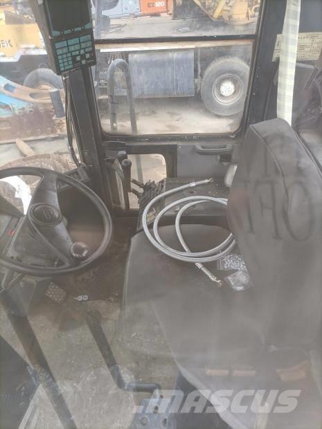 Komatsu WA470 Chargeuse sur pneus