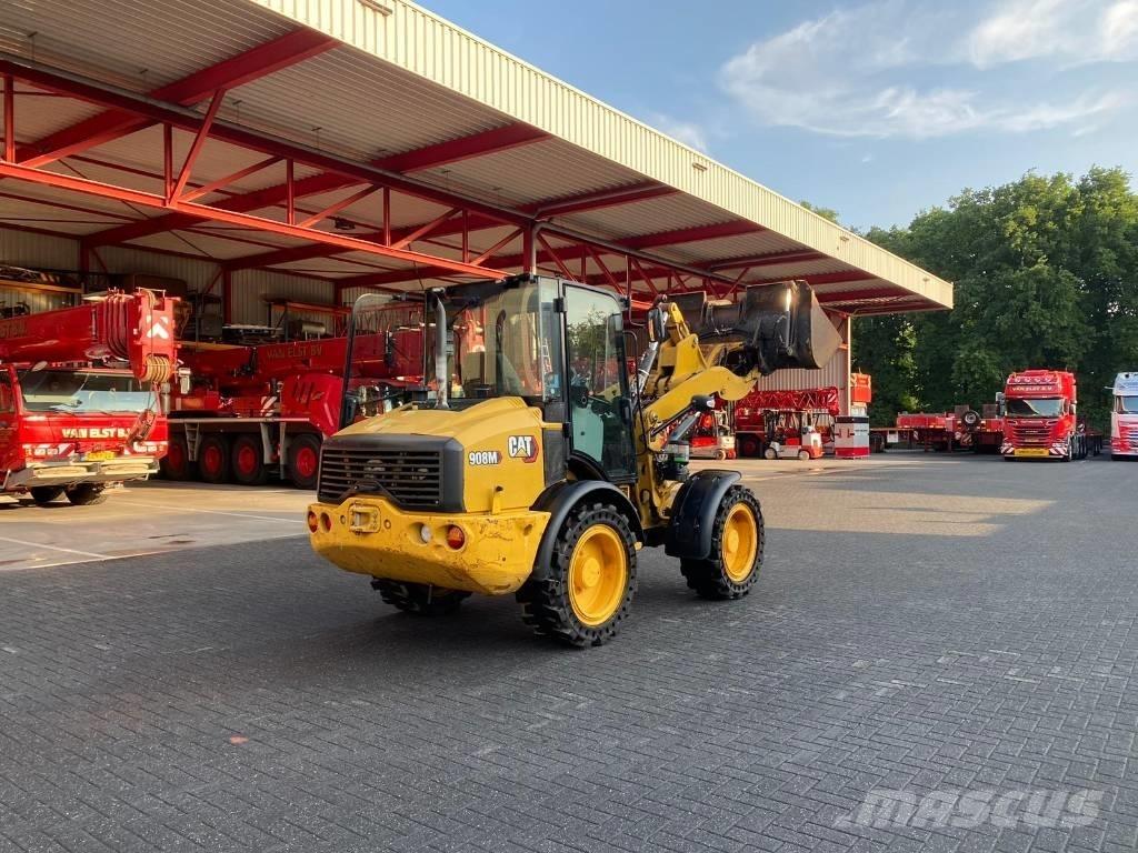 CAT 908M Chargeuse sur pneus