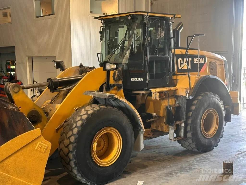 CAT 950M Chargeuse sur pneus