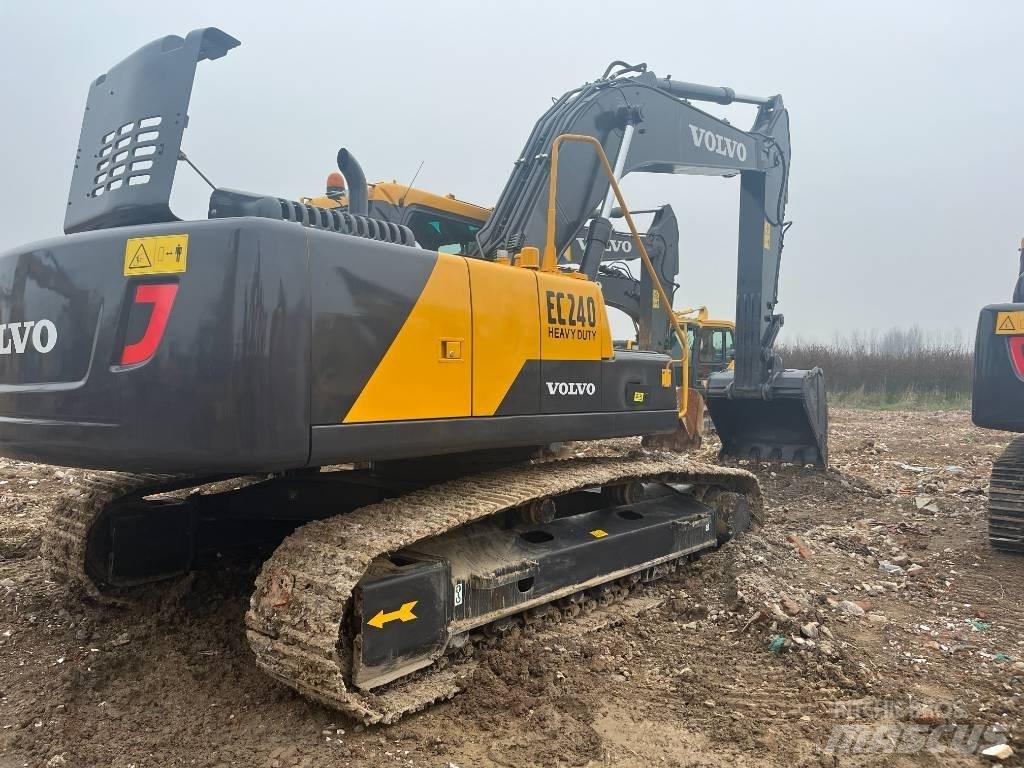 Volvo EC240BLC Pelle sur chenilles