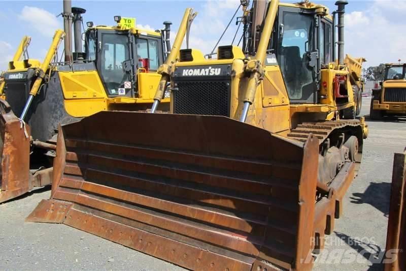 Komatsu D65 EX-16 Bouteurs sur chenilles