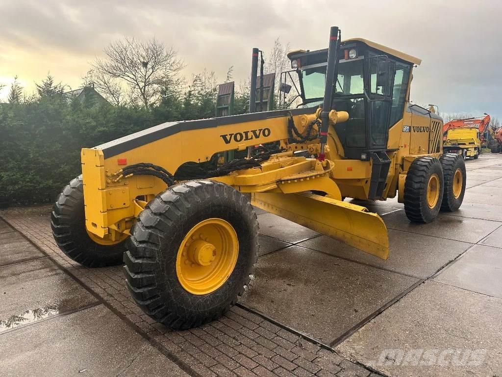 Volvo G 930 Niveleuse