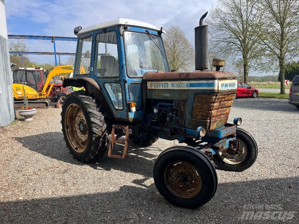 Ford 6700 Tracteur