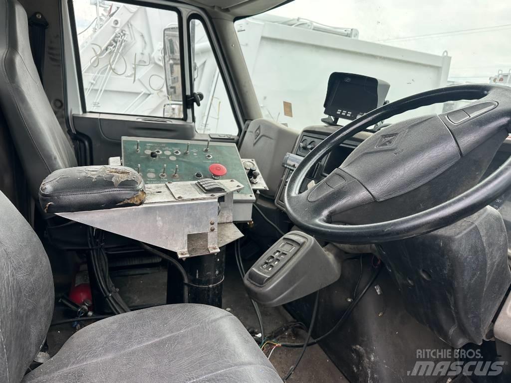International 7500 Camion poubelle