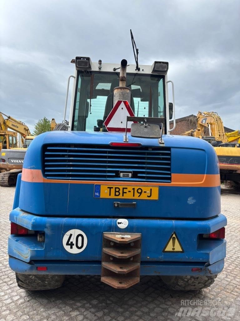 Ahlmann AZ 150 Chargeuse sur pneus