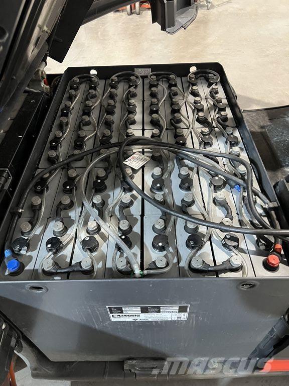 Linde E30-01 Chariots élévateurs électriques