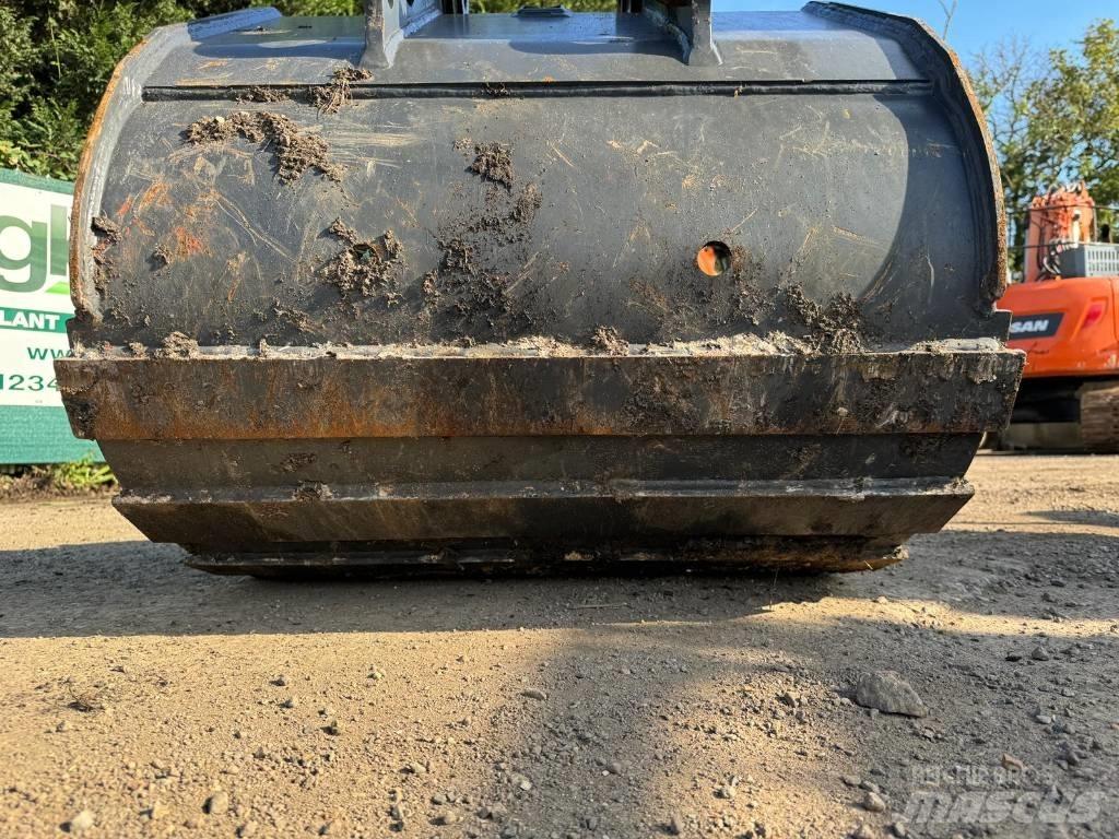 Doosan DX 140 LC Godet