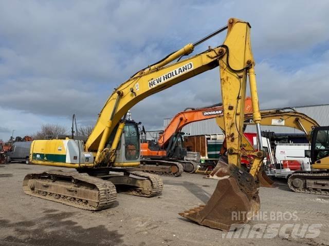 New Holland E 215 Pelle sur chenilles
