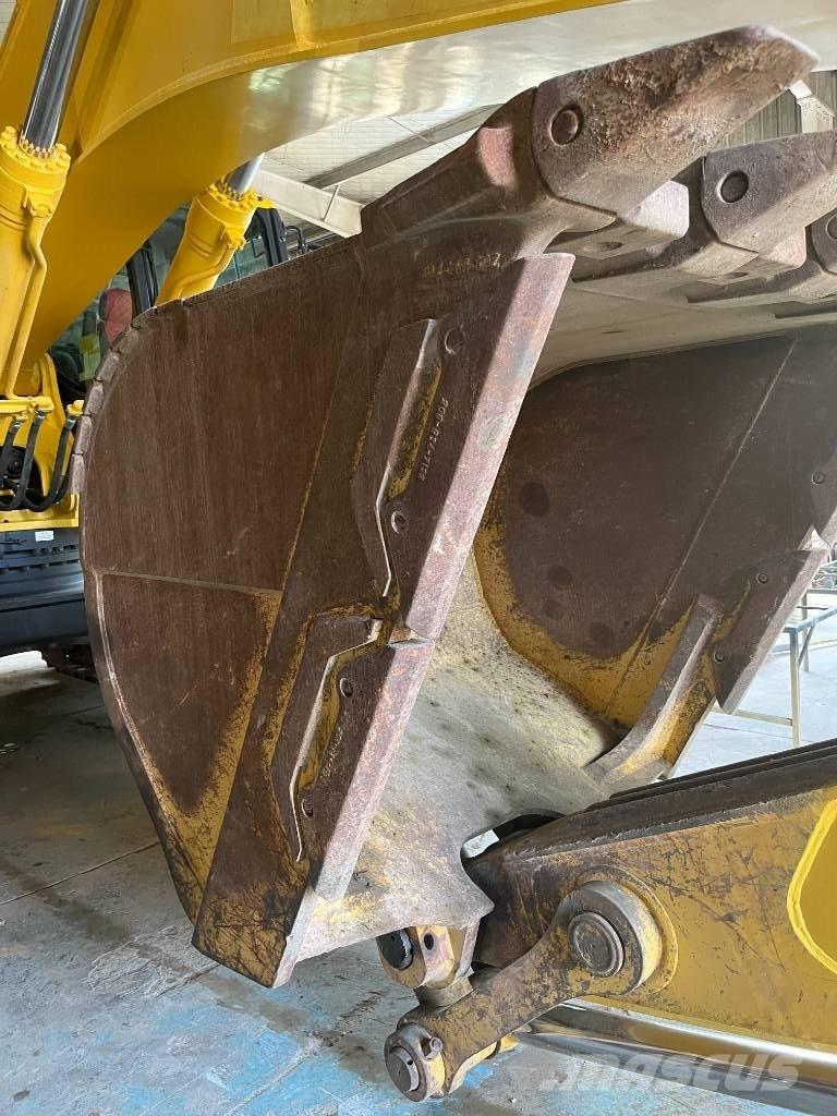 Komatsu PC 450 LC-8 Pelle sur chenilles