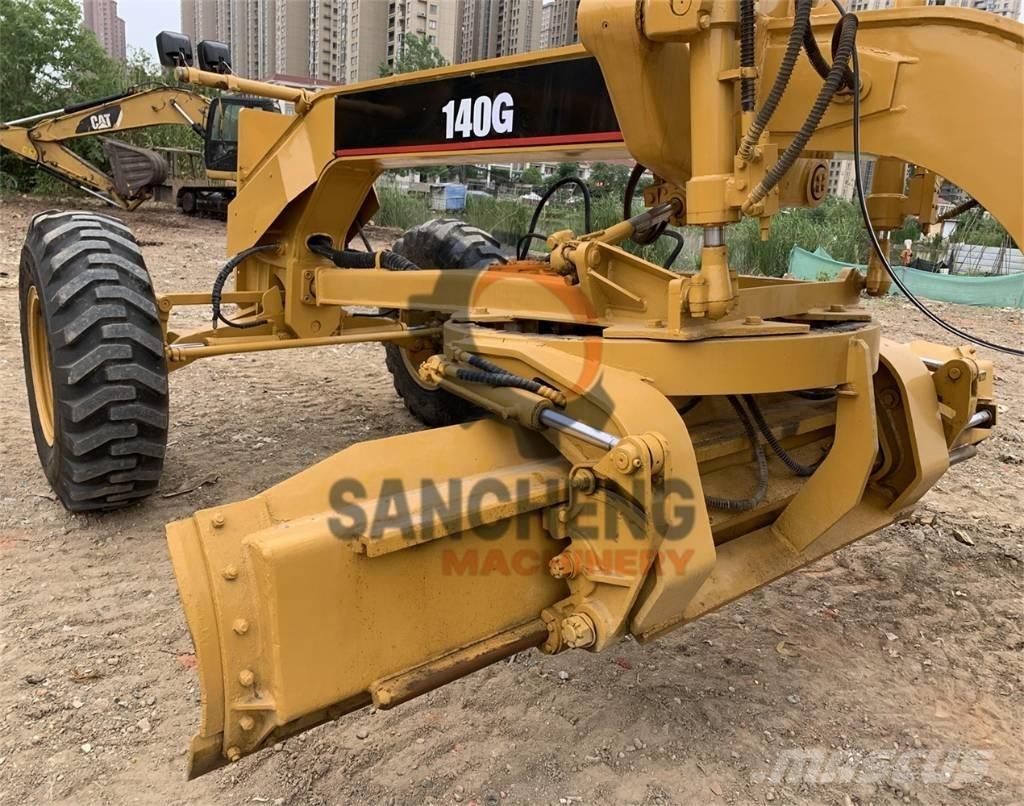 CAT 140 G Niveleuse