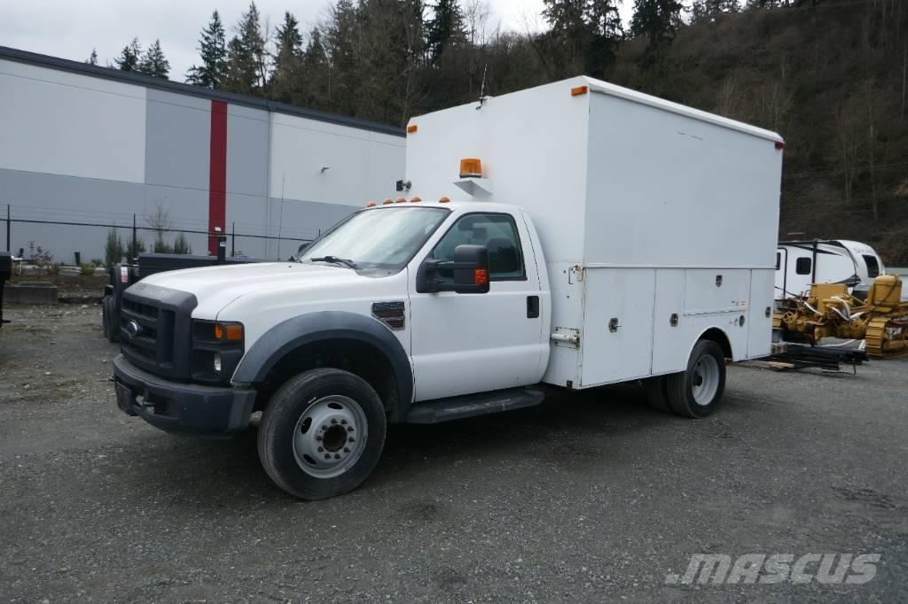 Ford F 550 Camions et véhicules municipaux
