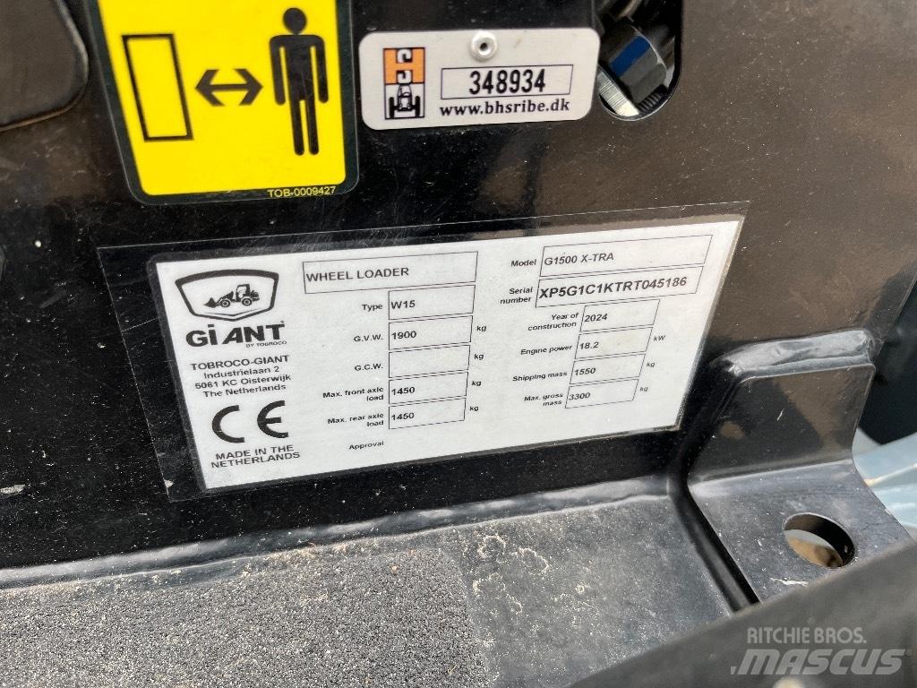 GiANT G 1500 X-tra Chargeuse sur pneus