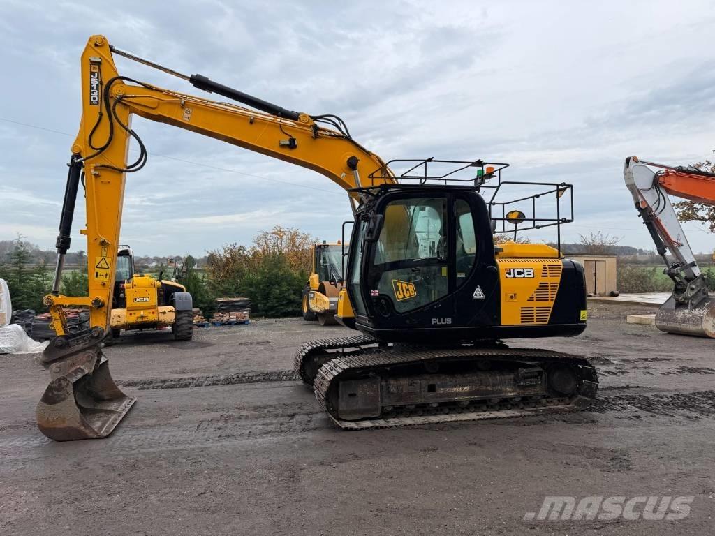JCB JS 130 LC Pelle sur chenilles