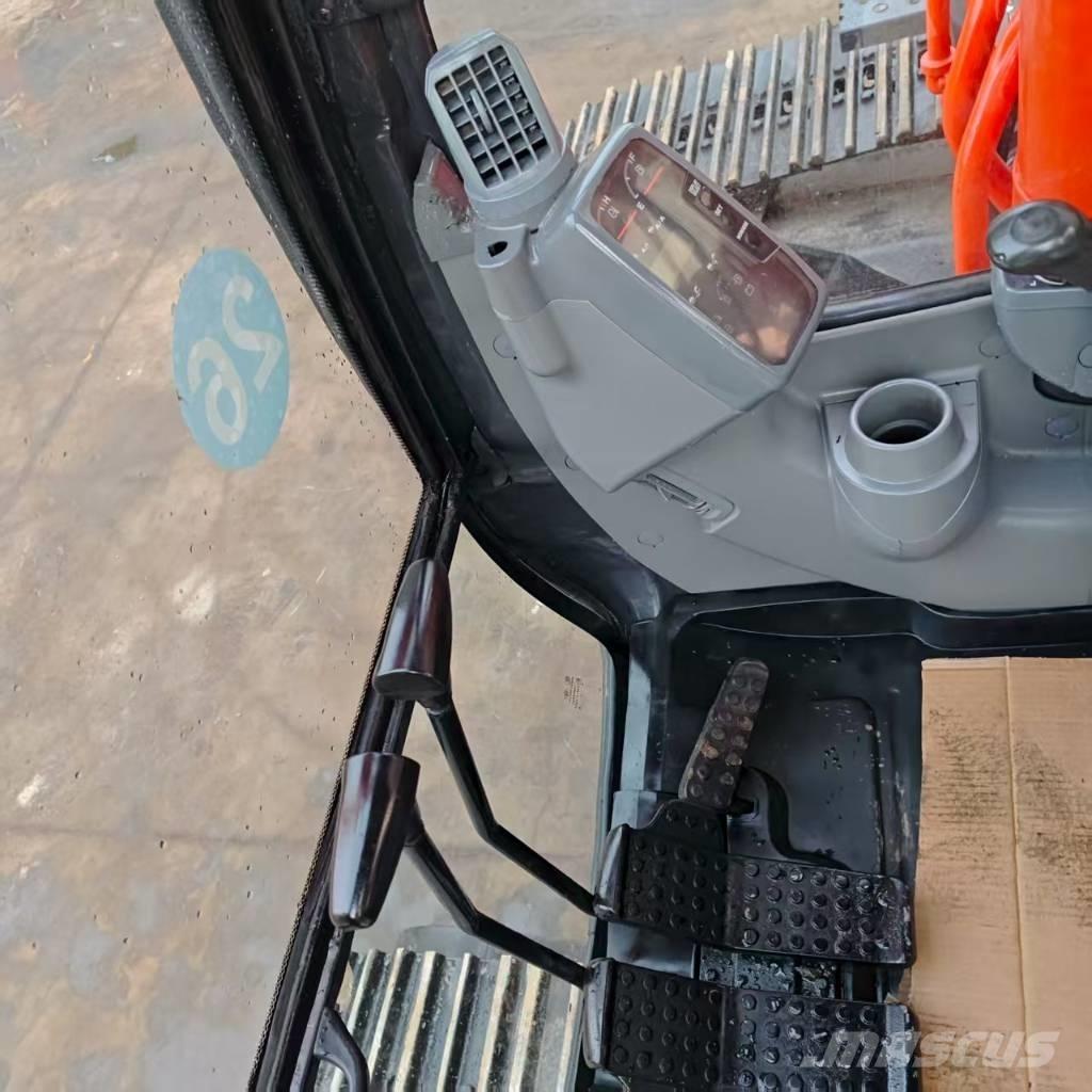 Hitachi ZX 350 Pelle sur chenilles