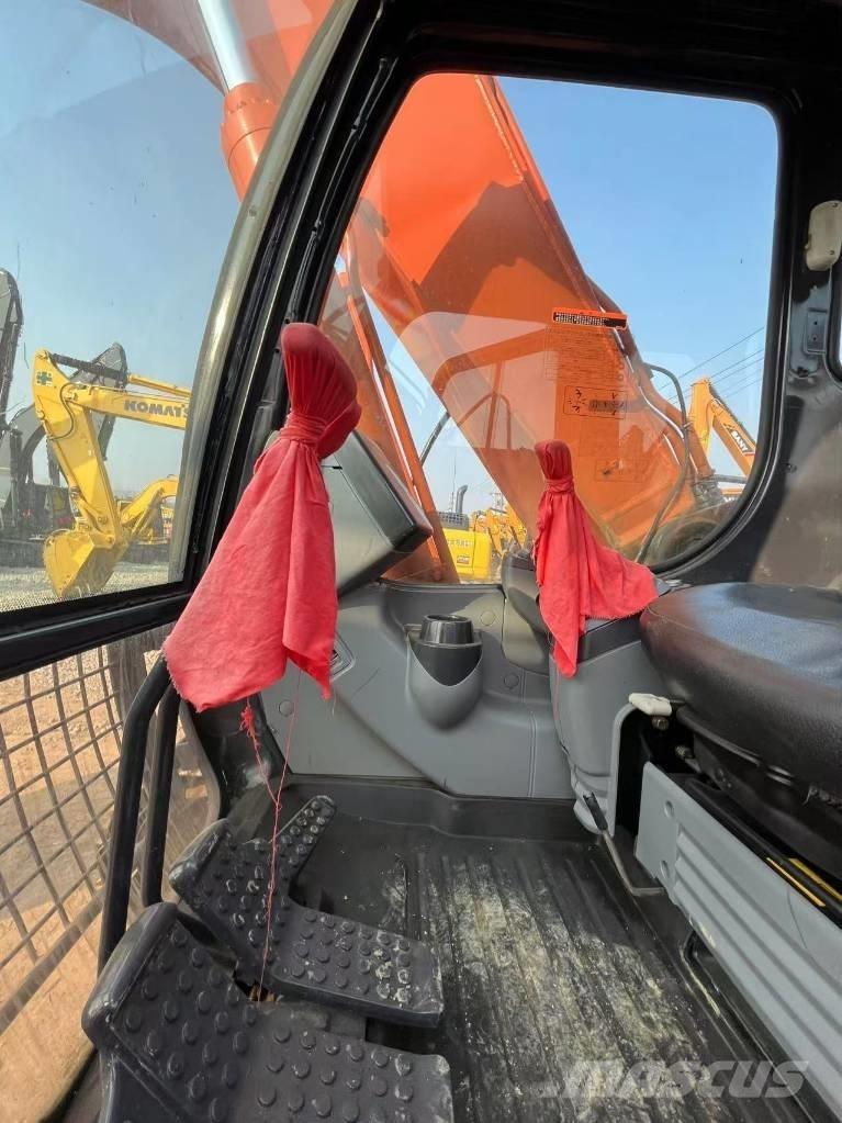Hitachi ZX 160 Pelle sur chenilles