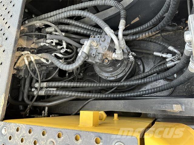 Volvo EC210B Pelle sur chenilles