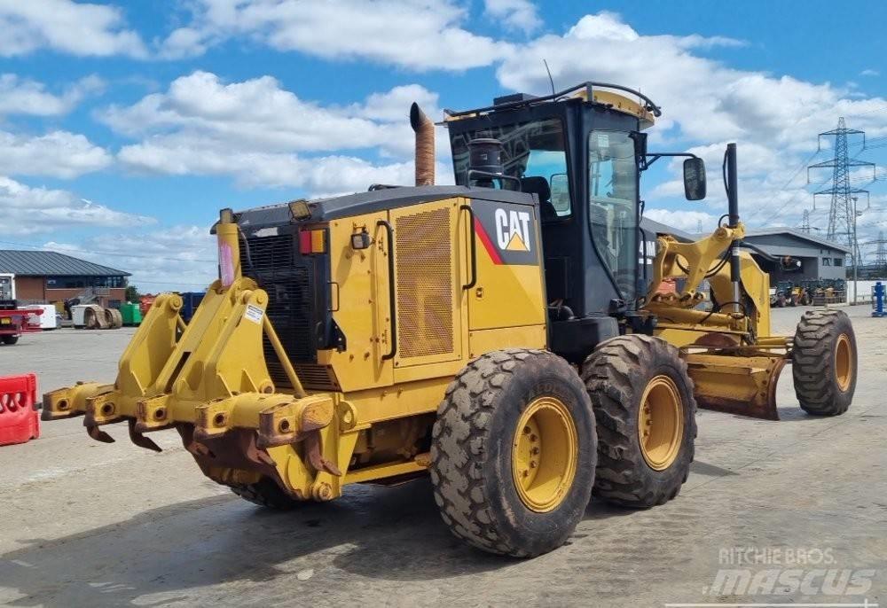 CAT 140 M Niveleuse