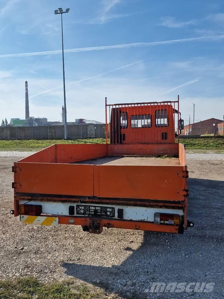 Iveco Eurocargo Camion plateau