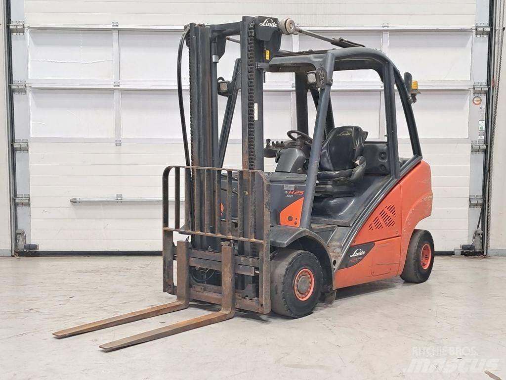 Linde H25D-02 Chariots diesel