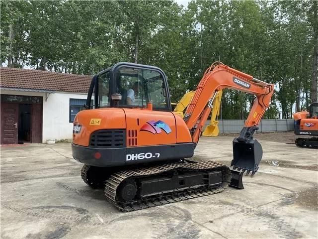 Doosan DH 60-7 Mini pelle < 7t