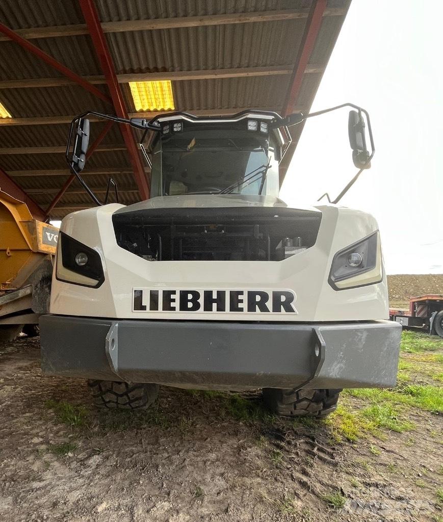 Liebherr TA 230 Tombereau articulé
