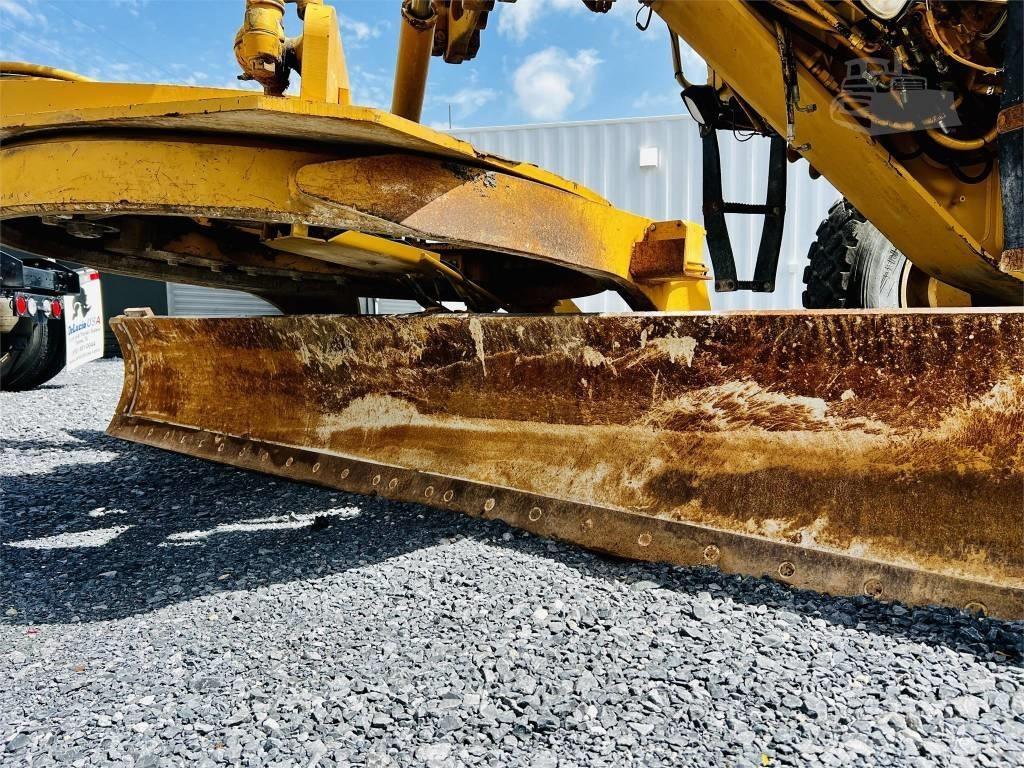 CAT 140 H Niveleuse