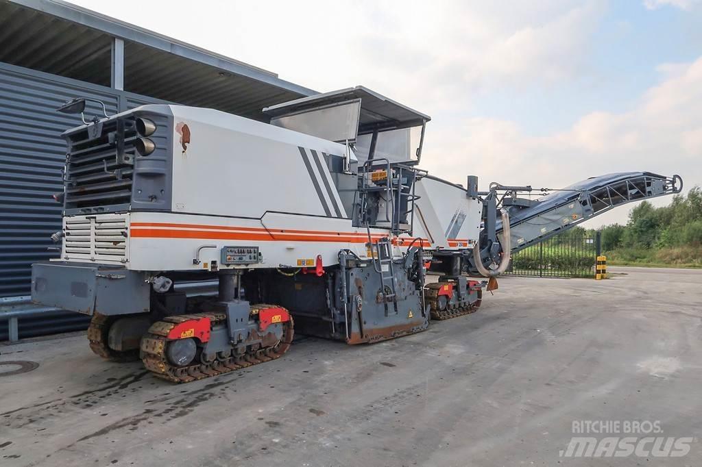 Wirtgen W 250 Fraiseuse à froid