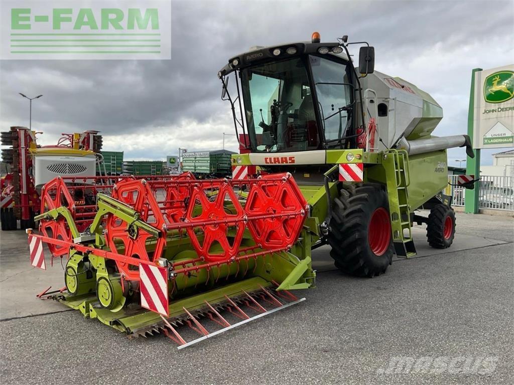 CLAAS AVERO 240 Moissonneuse batteuse