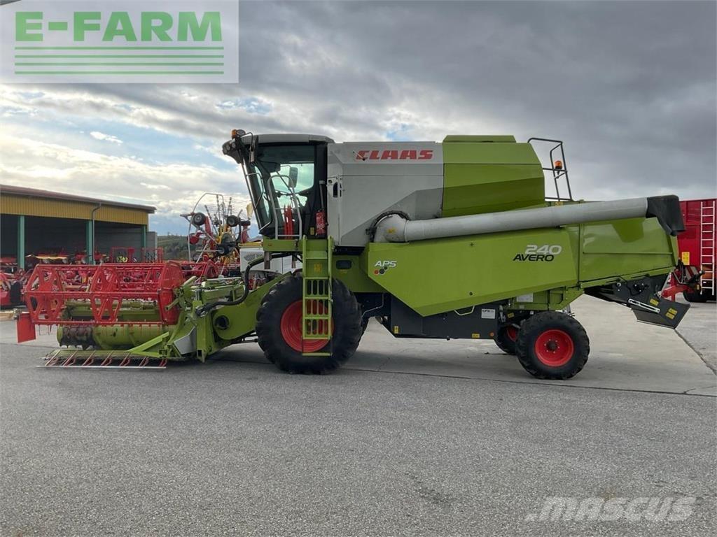 CLAAS AVERO 240 Moissonneuse batteuse