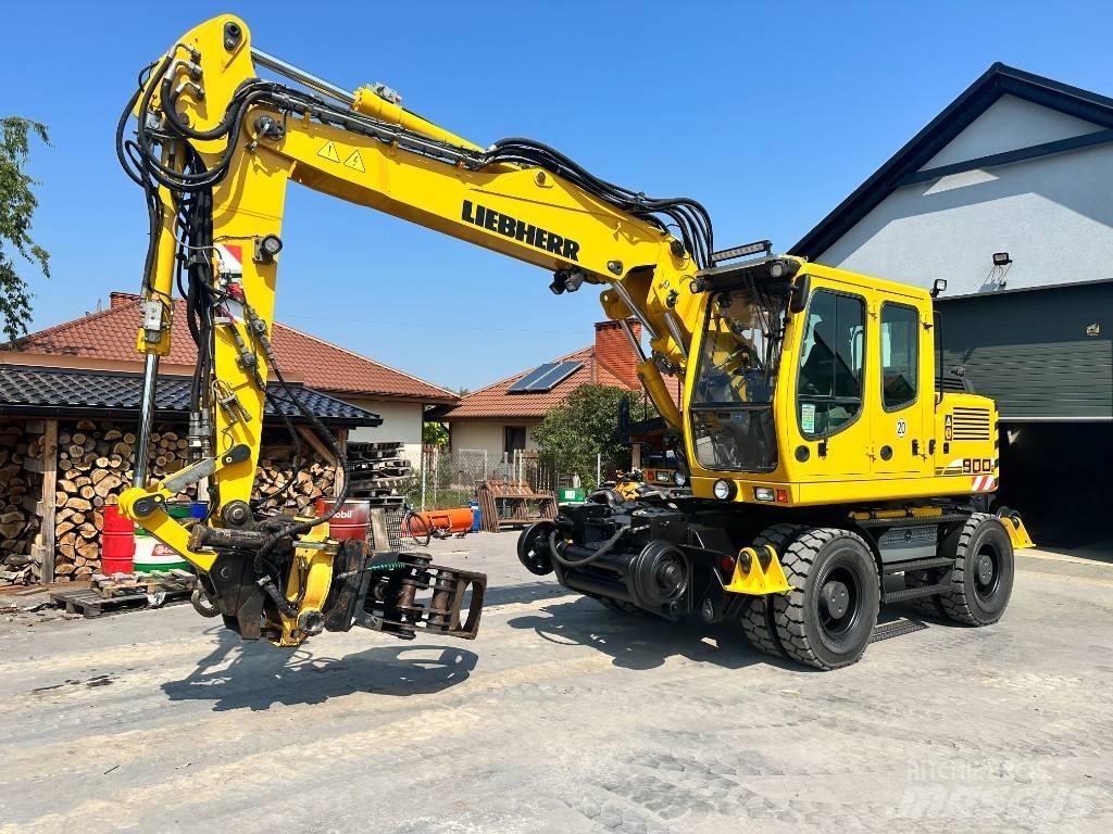 Liebherr A 900 ZW Pelle sur pneus