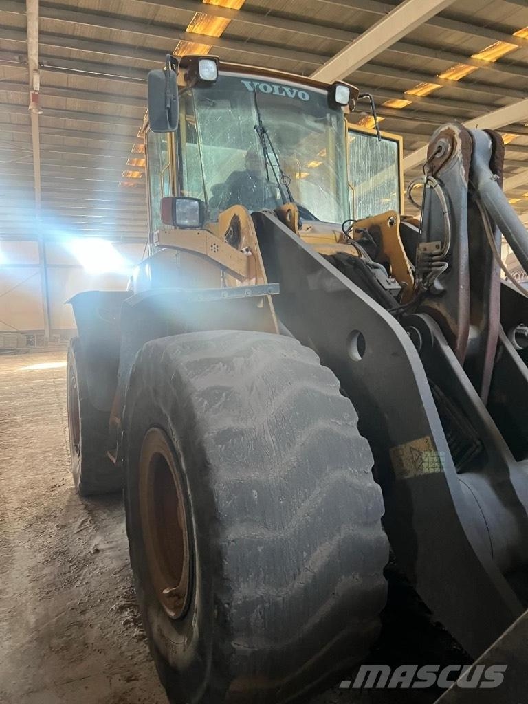Volvo L 120 E Chargeuse sur pneus