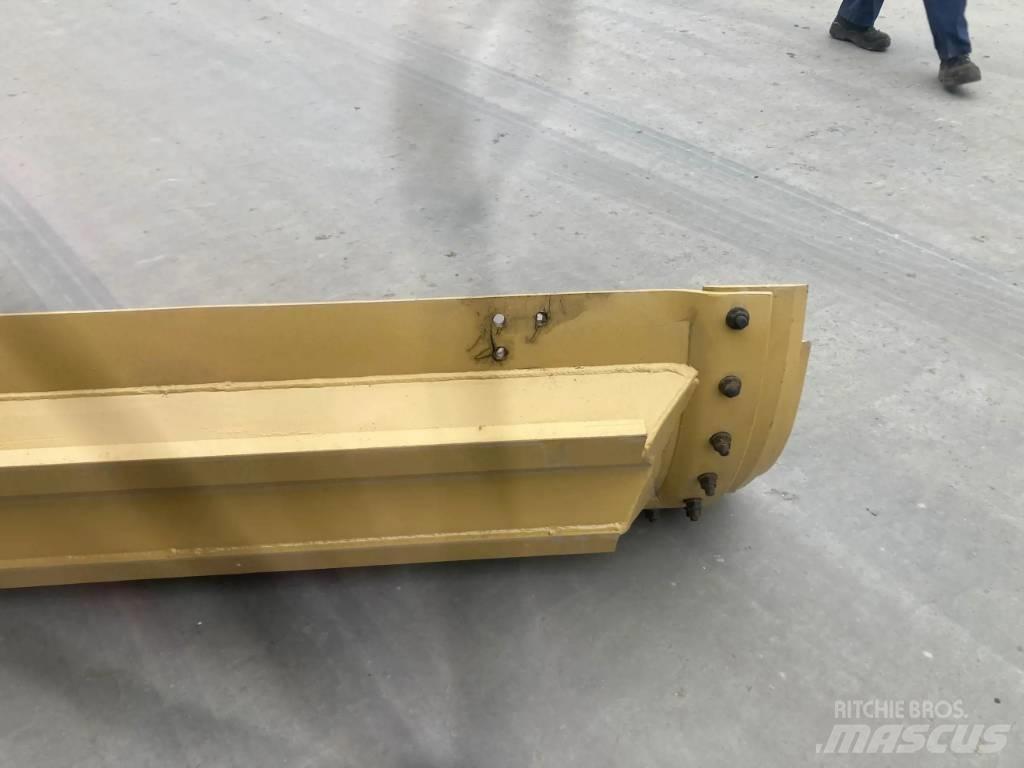 CAT 140M2 Moldboard Lame