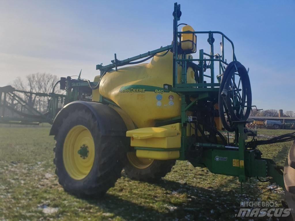 John Deere 840 Pulvérisateurs traînés