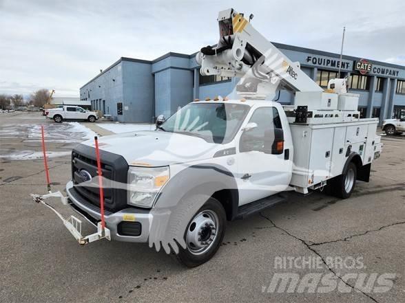 Altec AT40M Camion nacelle