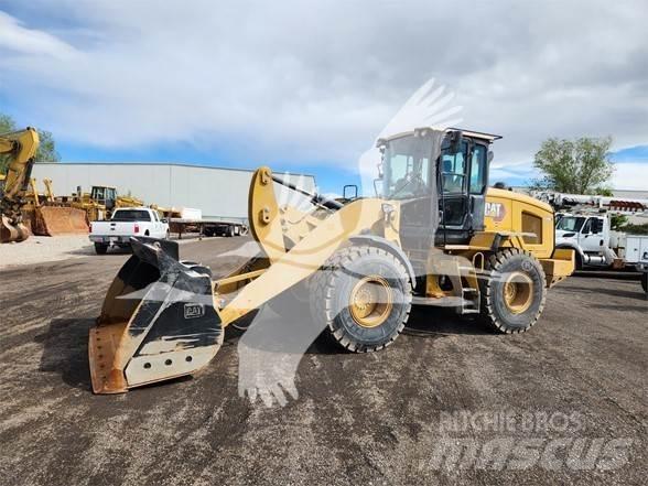 CAT 930M Chargeuse sur pneus