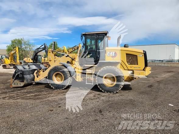 CAT 930M Chargeuse sur pneus
