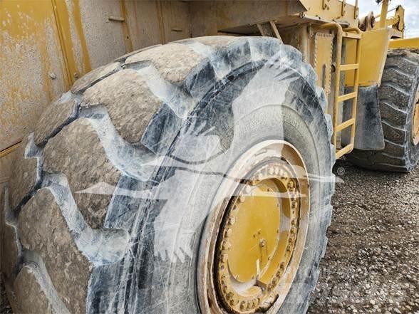 CAT 988H Chargeuse sur pneus