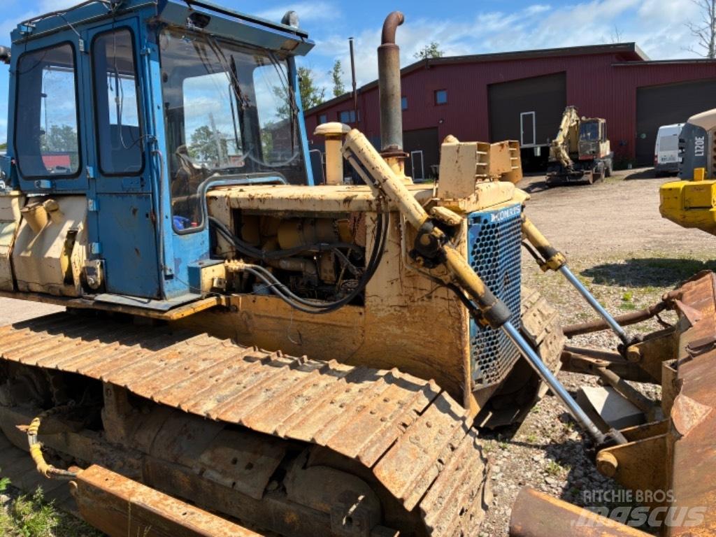 Komatsu D 41 P-3 Bouteurs sur chenilles