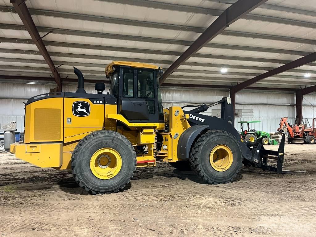 John Deere 644P Chargeuse sur pneus
