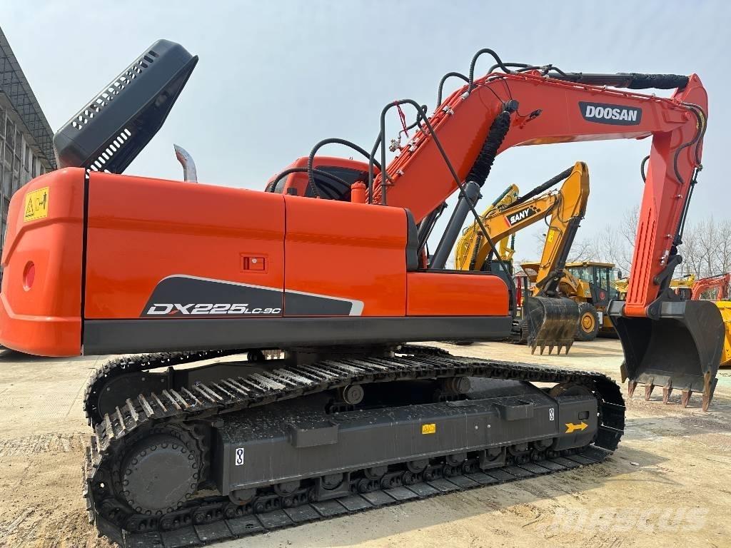 Doosan DX 225LC-9C Pelle sur chenilles