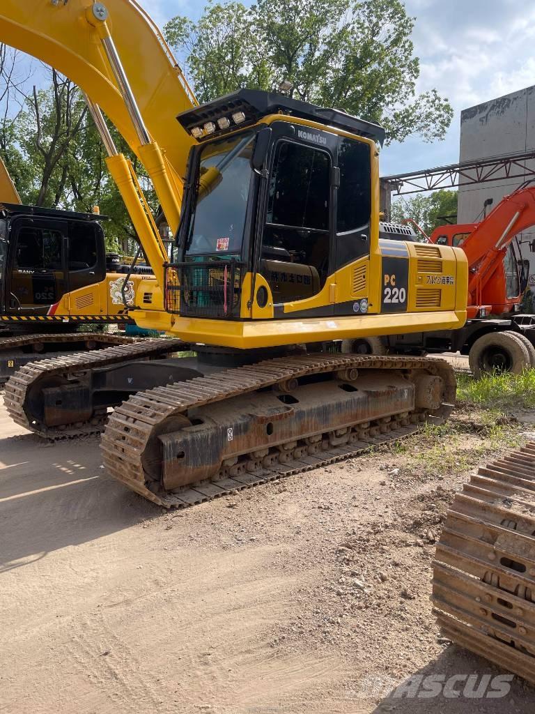 Komatsu P C220-8 Pelle sur chenilles