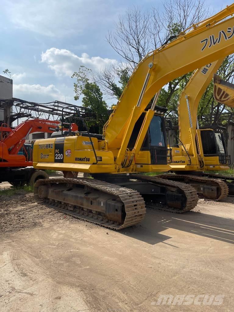 Komatsu P C220-8 Pelle sur chenilles