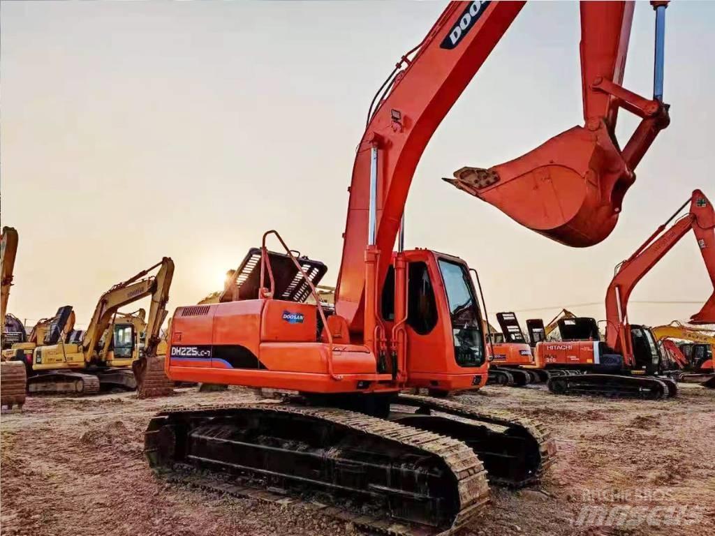 Doosan DH 225 LC-7 Pelle sur chenilles