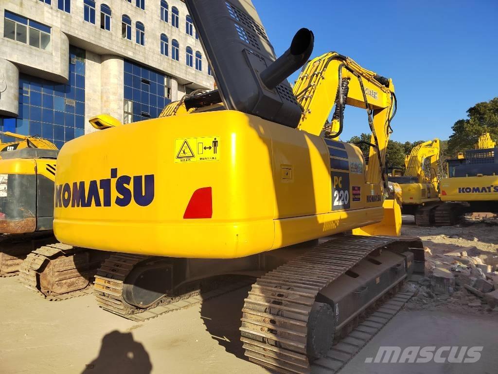 Komatsu PC 220-7 Pelle sur chenilles