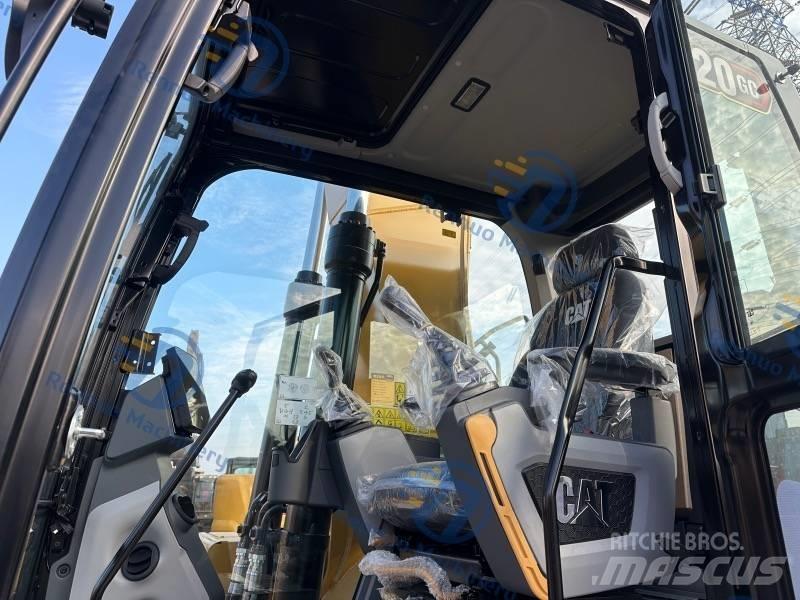 CAT 320GC Pelle sur chenilles